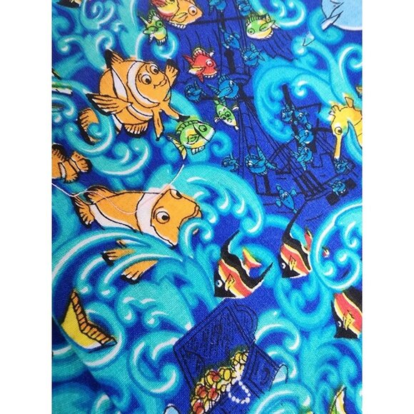 Aquatic print- Seahorses, Clownfish, Sharks Angelfish Navy Print 2 Yards by 1 W - Picture 3 of 4